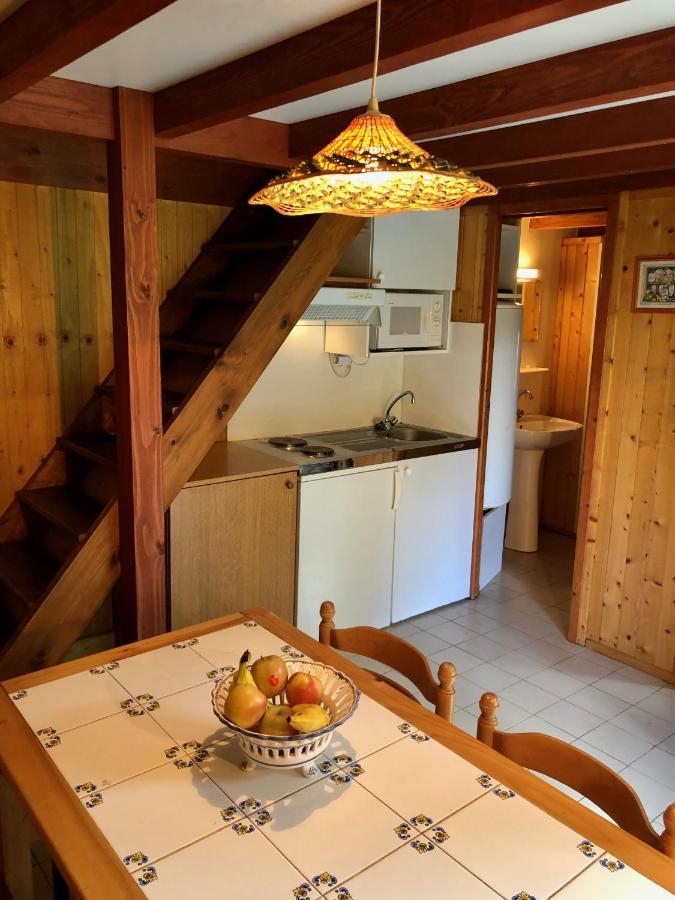 Chalet Dans Le Parc D'Un Manoir Du Xixeme Angles  Extérieur photo