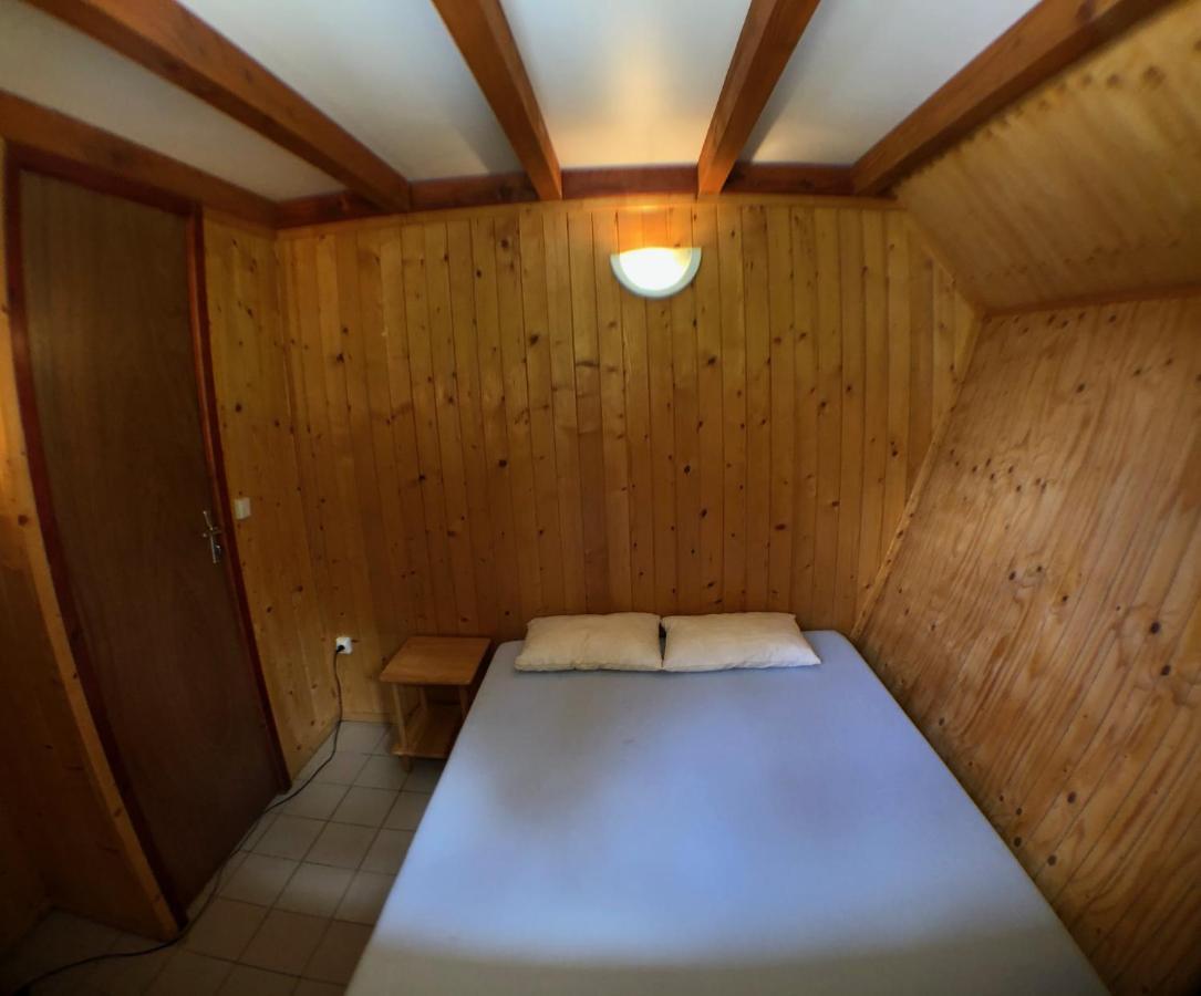 Chalet Dans Le Parc D'Un Manoir Du Xixeme Angles  Extérieur photo
